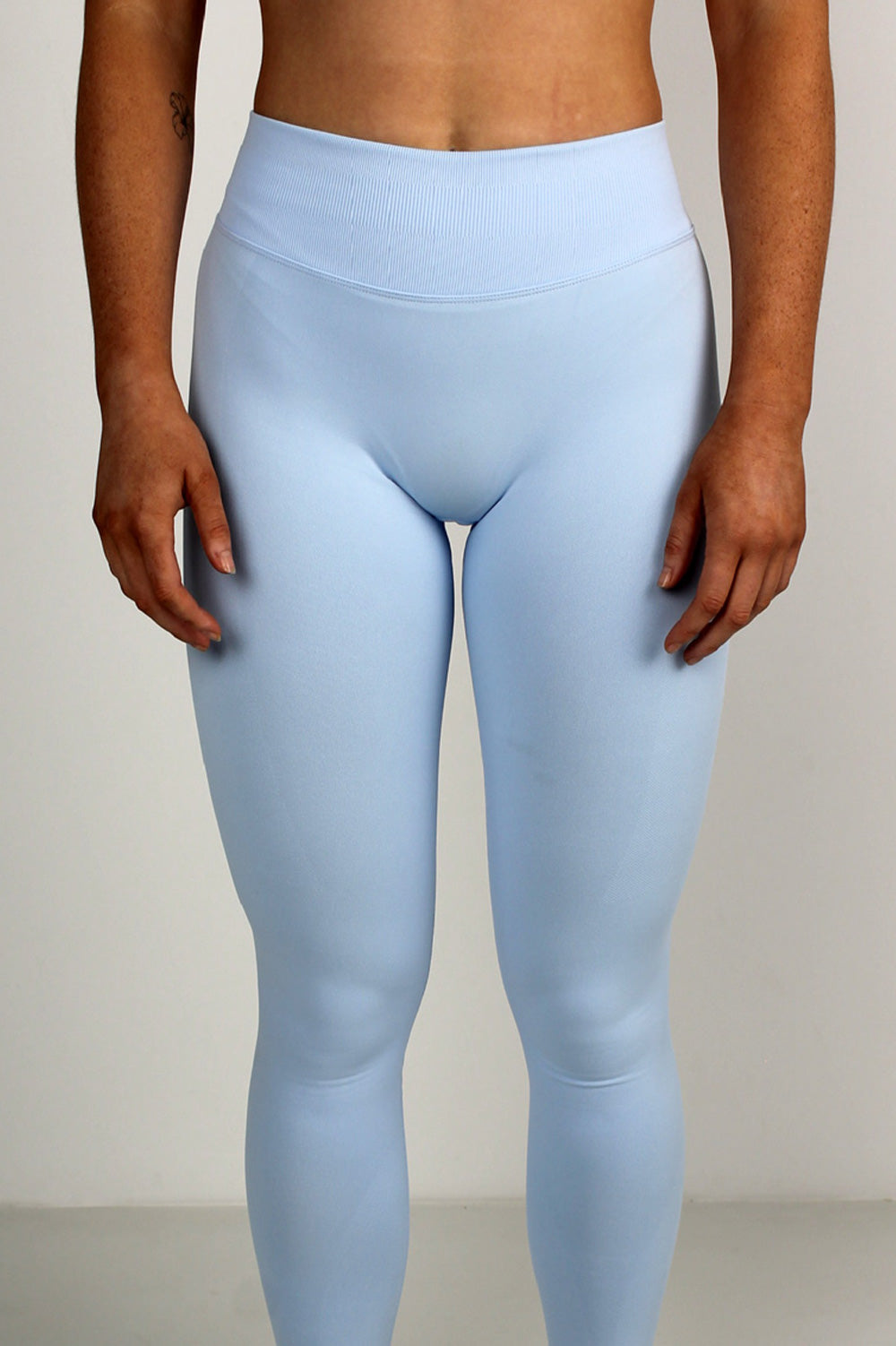 Maivie Fit Signature Scrunch Leggings in Mavi Blue