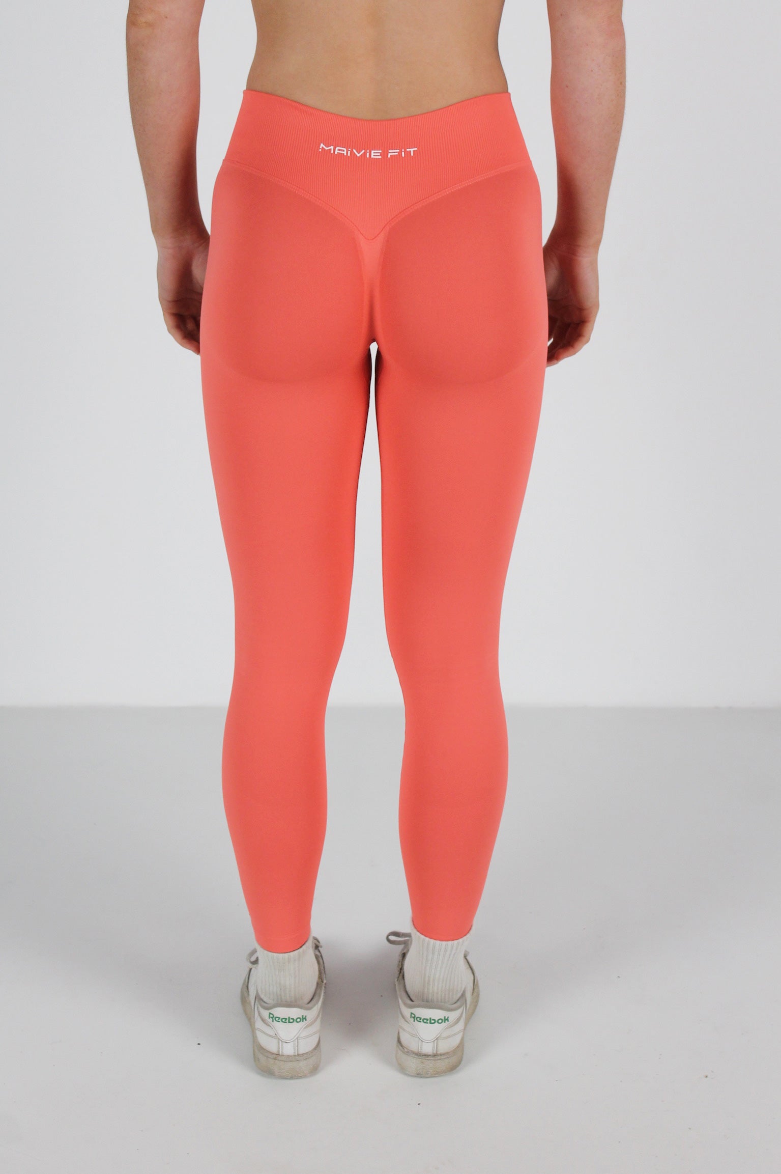 Maivie Fit Signature Scrunch Leggings in Peach