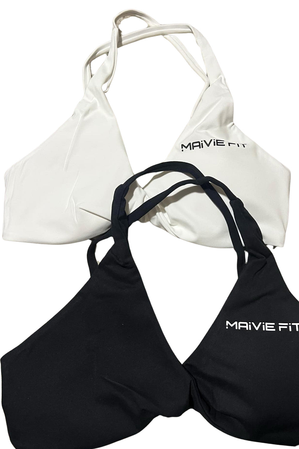 Maivie Fit Twist Crop in Milky and Deep Black