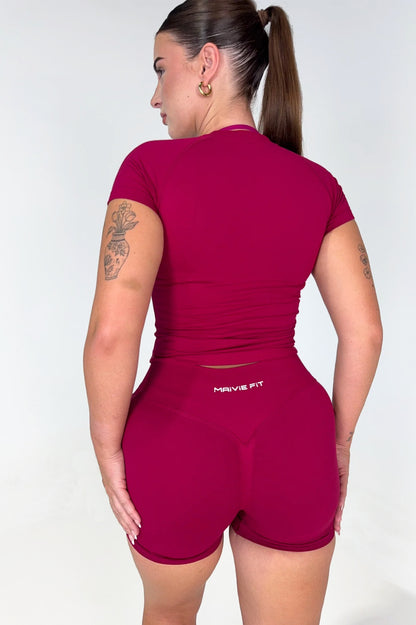 SIGNATURE SCRUNCH SHORTS